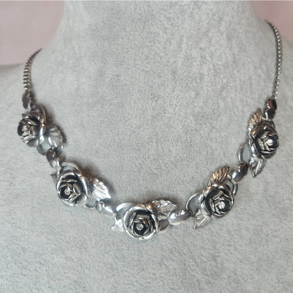 Vintage Unsigned Coro Cabbage Rose Necklace Sculptural Silver-Tone Floral